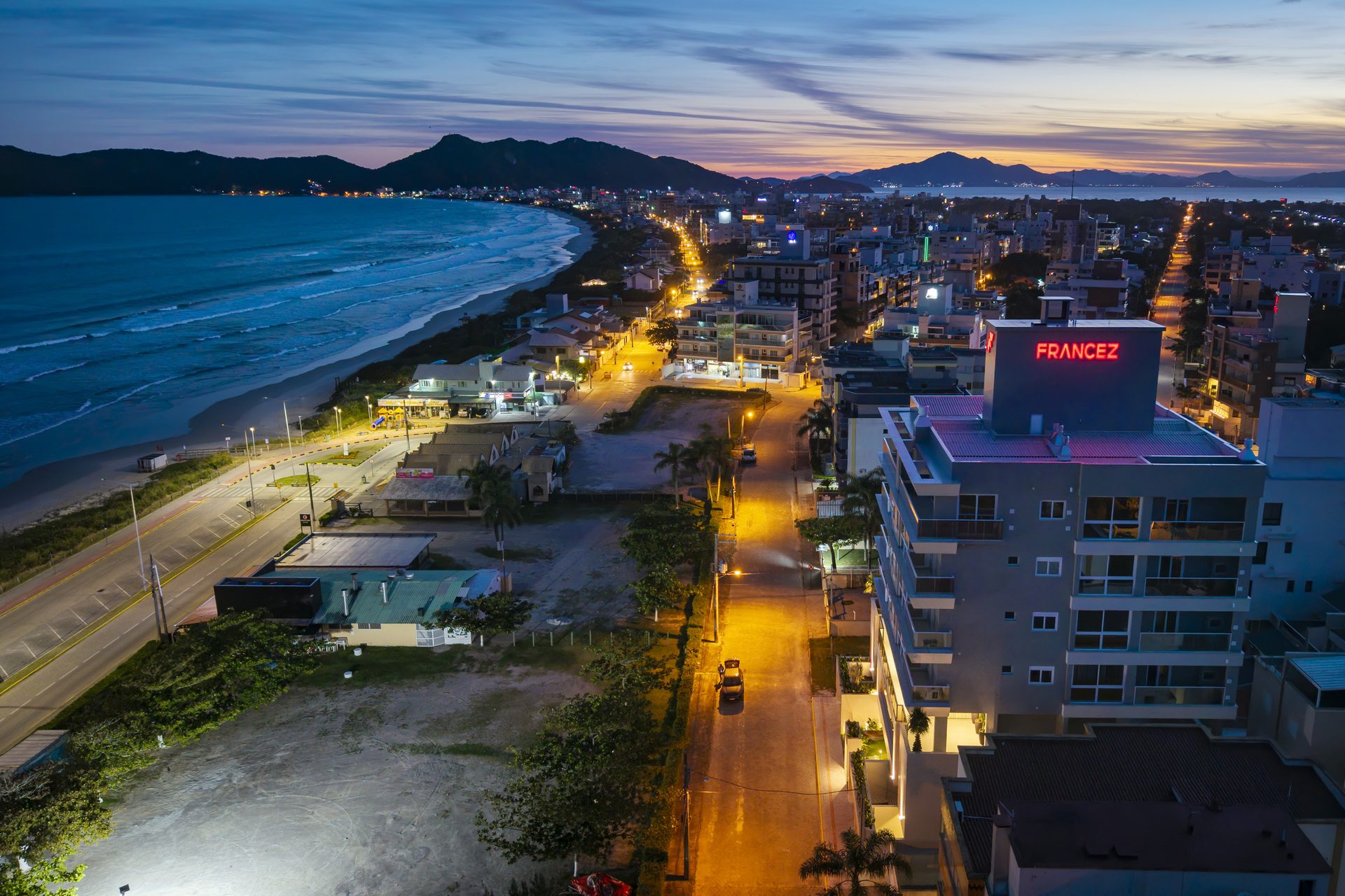 Prédio com vista para o mar